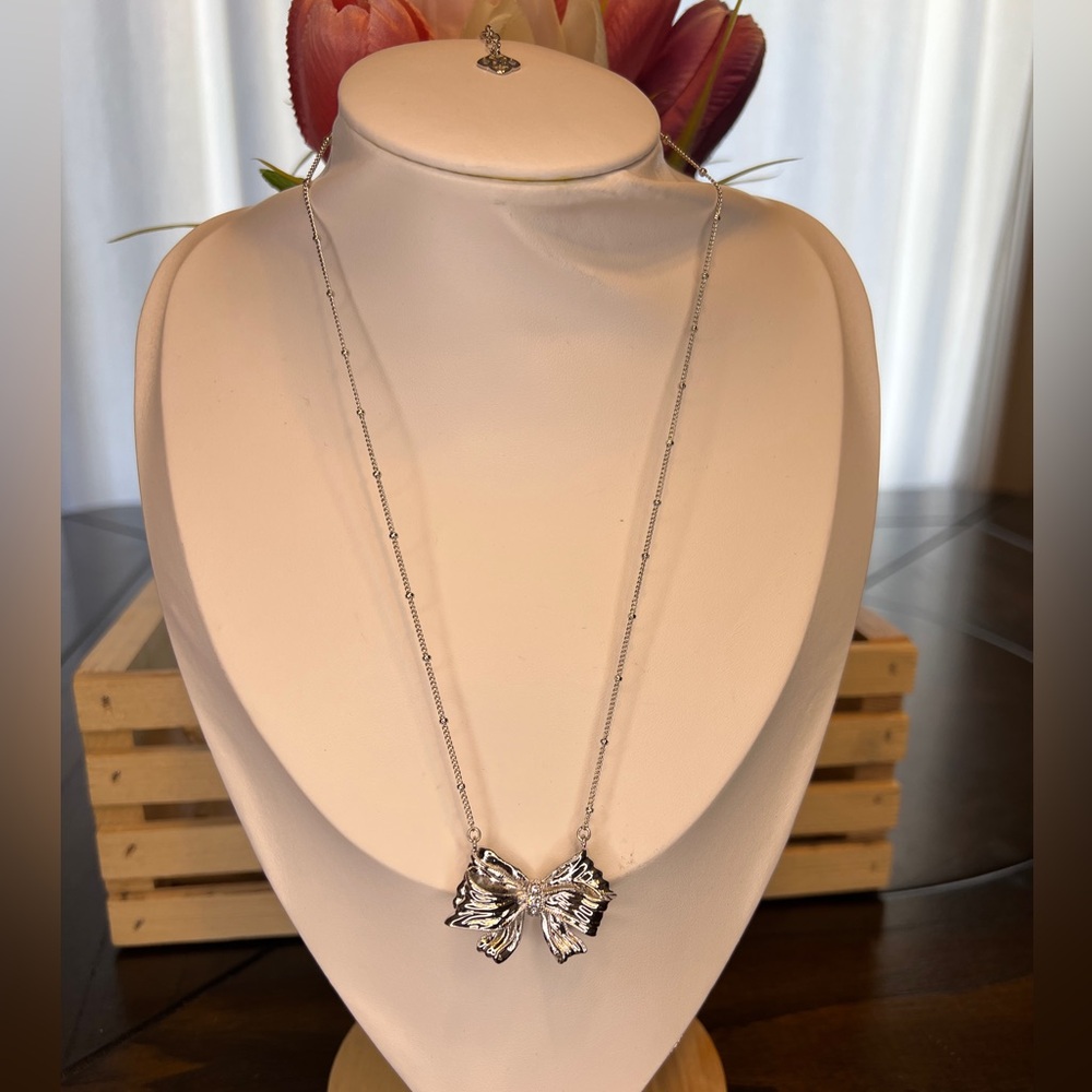 Kendra Scott x LoveShackFancy Silver Bow Necklace